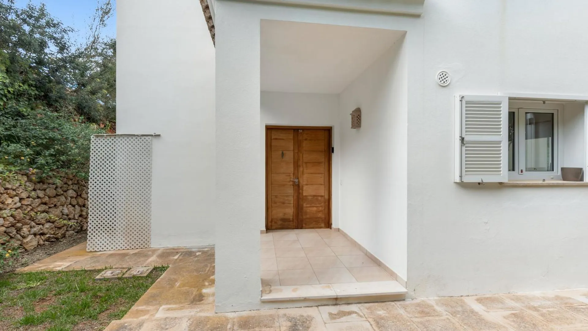 Villa Tres Es Mercadal 0*,  Spagna
